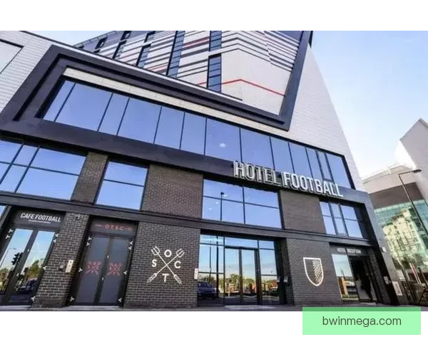 倚老卖老博流量曼联92班靠踩老东家贬低现役刷存在感成套路已久